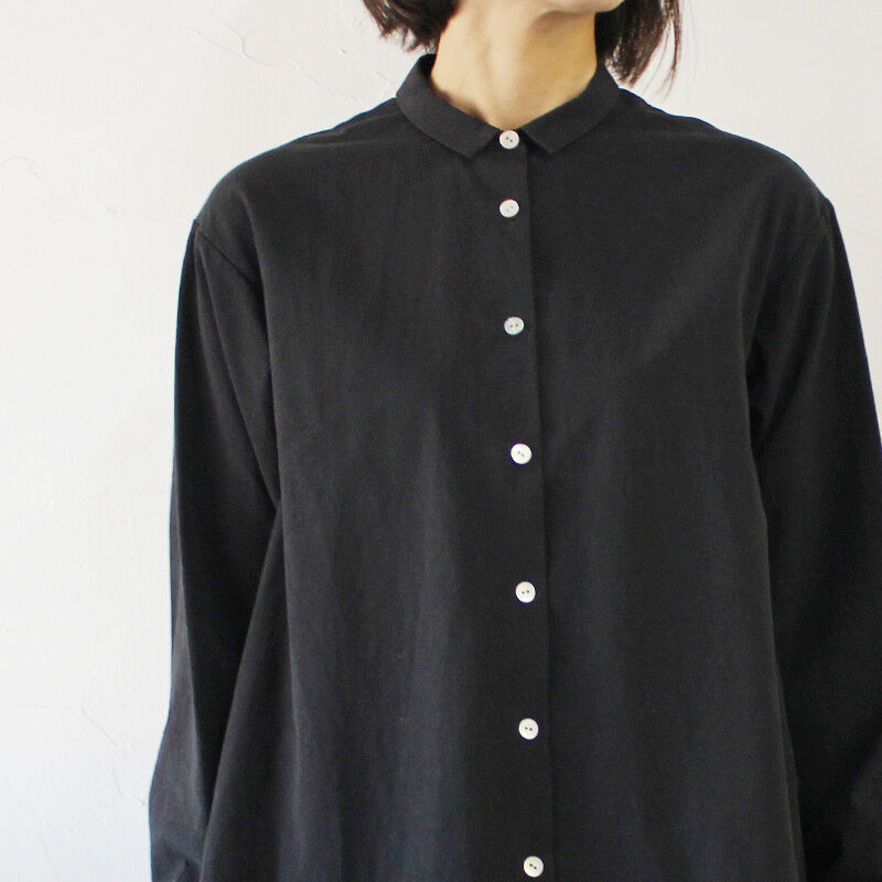 SUSURI ススリ ヘムレンシャツ #greenish black , off white