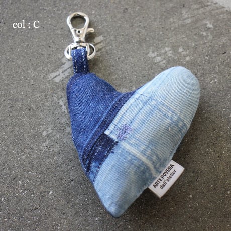ARTE POVERA アルテポーヴェラ　デニムMIXキーホルダー　#加工デニムMIX