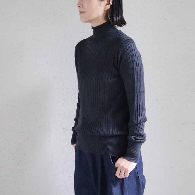 susuri ポエータハイネックセーター ブラック リブニット タートルネック SUSURI ススリ ポエータハイネックセーター #black . dark navy . s