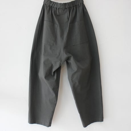 atelier naruse アトリエナルセ　コットンツイルタックパンツ　cotton twill tuck pants　#ピンク、チャコール