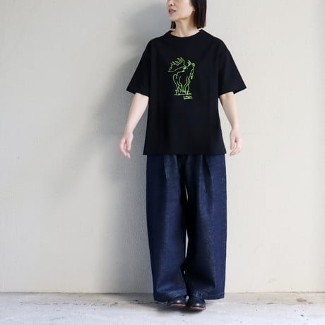 **別注色再入荷**amne アンヌ　”ELK” エルク柄半袖Tシャツ　#ブラック（自店別注色）、オリーブ、ホワイト
