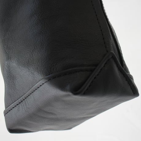 TEMBEA テンベア　GOAT LEATHER BAGUETTE TOTE MINI　#ブラック　【送料無料】