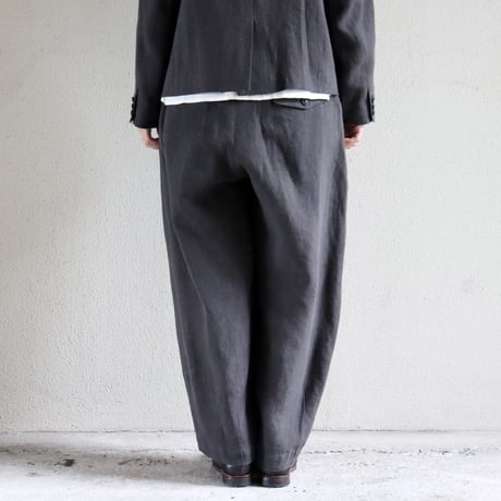 **2026s/s分到着** atelier naruse アトリエナルセ　リネンコクーンダーツパンツ　linen cocoon darts pants　#ベイジュ、チャコール