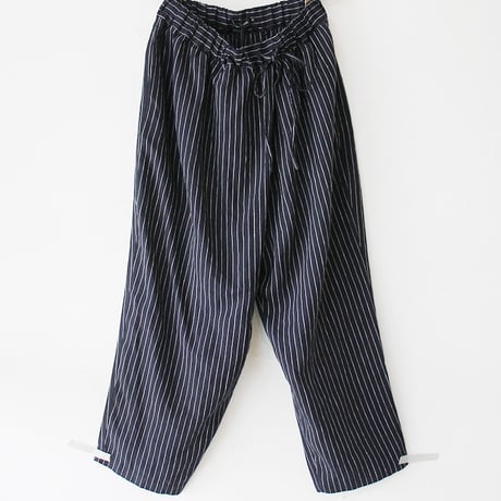 TRAVAIL MANUEL トラバイユマニュアル　リネンストライプスラントリボンパンツ　#ネイビー、グレー