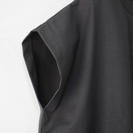 **再入荷** TRAVAIL MANUEL トラバイユマニュアル　コンパクト天竺コクーンTシャツ　#グレー、ブラック、チャコールブラウン