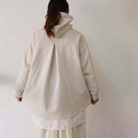 maomade マオメイド　きれいめしっかり裏毛Aラインフード付きプルオーバー