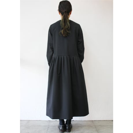 **2026年度分到着** atelier naruse アトリエナルセ kurumi button formal one-piece クルミボタンフォーマルワンピース　#ブラック