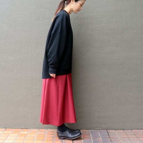 TRAVAIL MANUEL トラバイユマニュアル　タイディ裏毛コクーンプルオーバー　#ブラック、サックス
