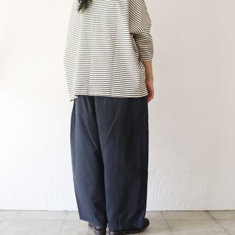 homspun ホームスパン　バルキーシーチングギャザーパンツ　#ネイビー