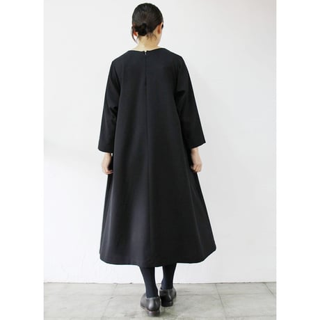 **再入荷**Linenya リネンヤ　ウールサイドギャザーワンピース　#ブラック　【送料無料】