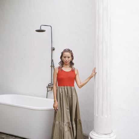 【 RED 】OVER FLARE DOCKING KNIT DRESS