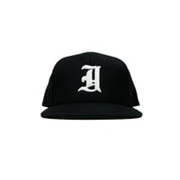 OLD ENGLISH SNAPBACK CAP / BLACK