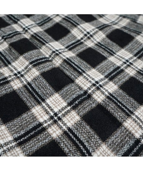 LONG SLEEVES PLAID BUTTON SHIRT / BLACK