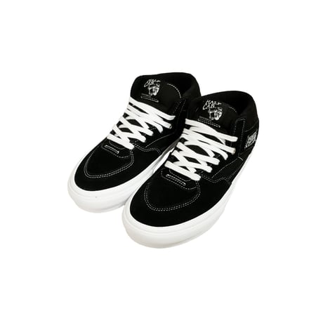 VANS SKATE HALF CAB / BLACK & WHITE