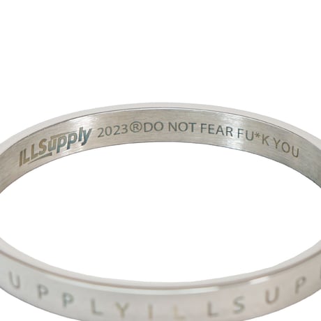 ILLSUPPLY STAINLESS BANGLE / SILVER