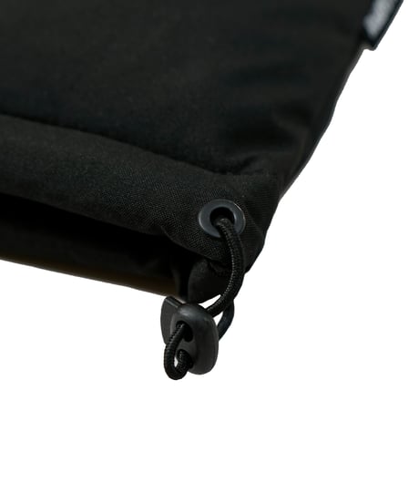 BACK EMBROIDERED DOWN VEST / BLACK