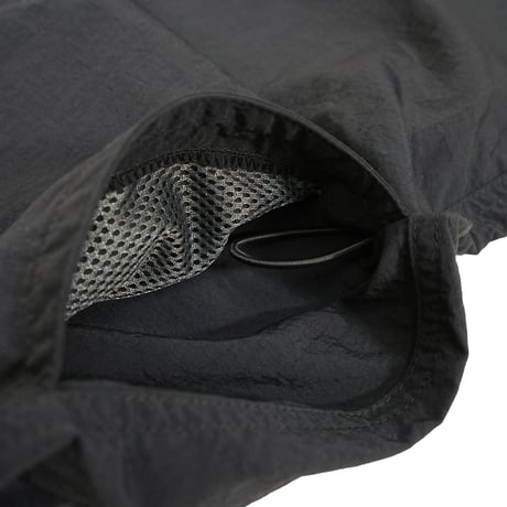 VERTICAL LOGO SWIM SHORTS / BLACK