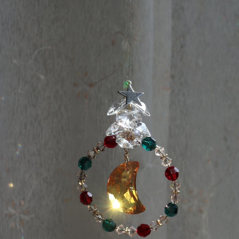 クリスマスのリースサンキャッチャー～月の輝き～ | etoile-irisee