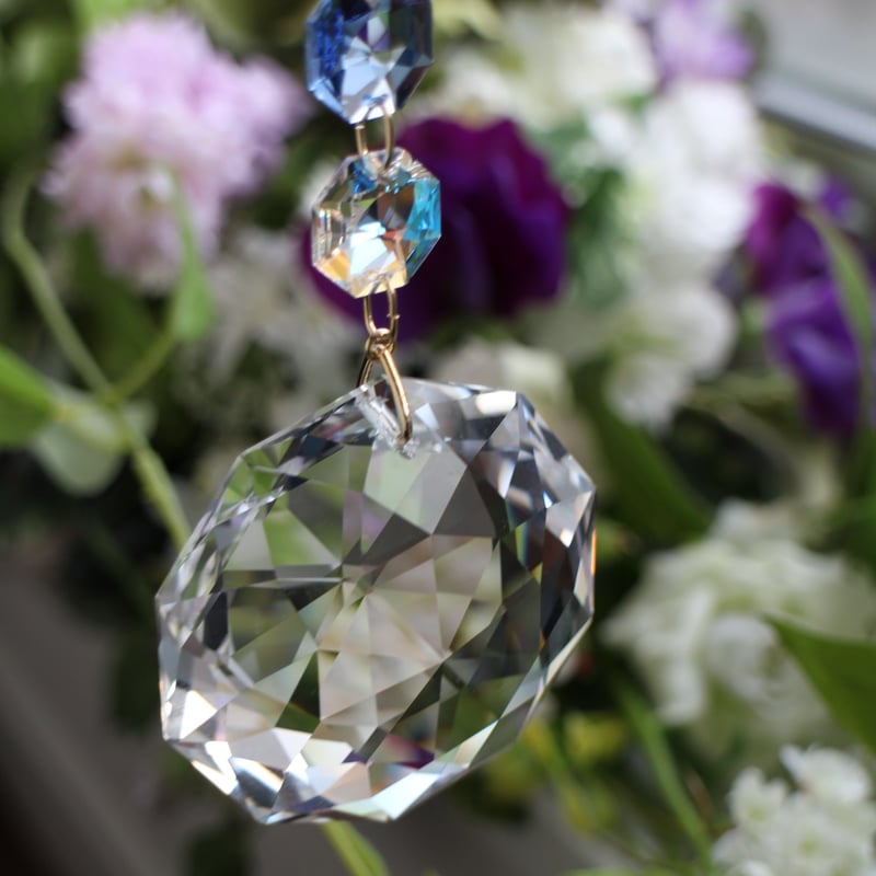 ダリアの花のパステル・サンキャッチャー(50㎜) | etoile-irisee ダリアの花のパステル・サンキャッチャー(50㎜) | etoile-irisee