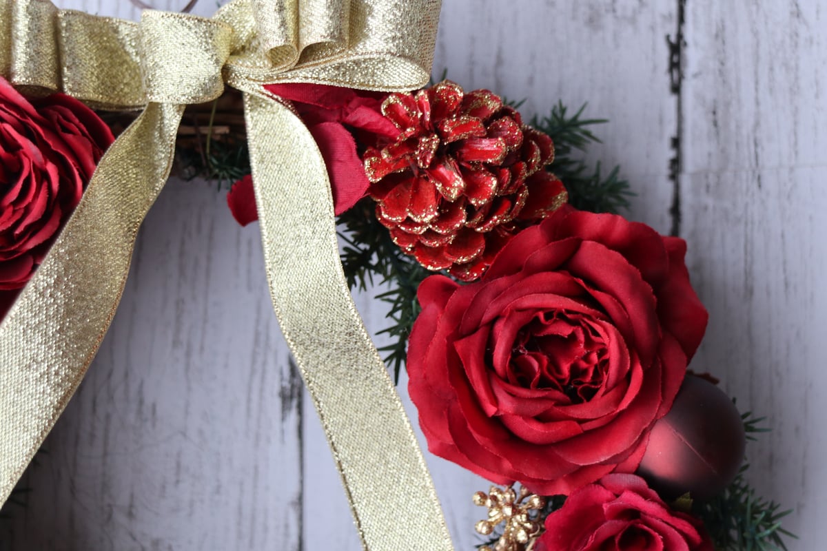 No154  ちっやゃいけど存在感!!!キラキラリボンのクリスマスリース❄︎.* No154 ちっやゃいけど存在感!!!キラキラリボンのクリスマスリース