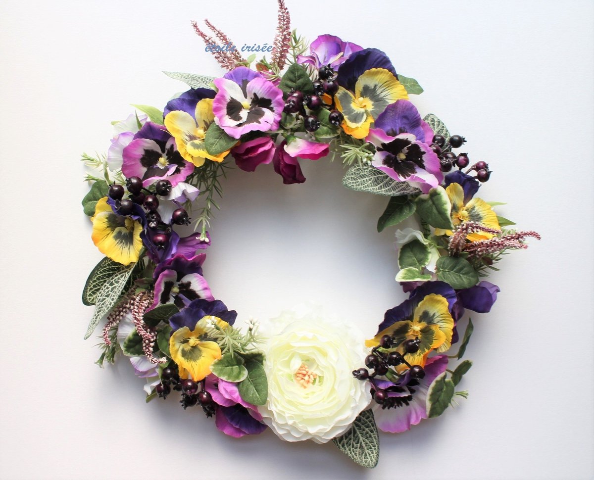 パンジーとラナンキュラスと春色フラワーリース | etoile-irisee