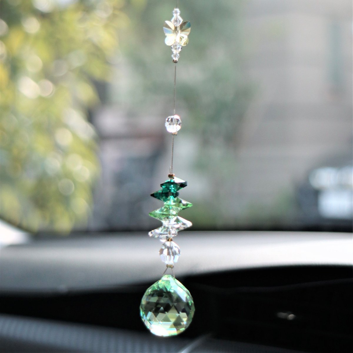 ちょうちょとハートの車用サンキャッチャー | etoile-irisee