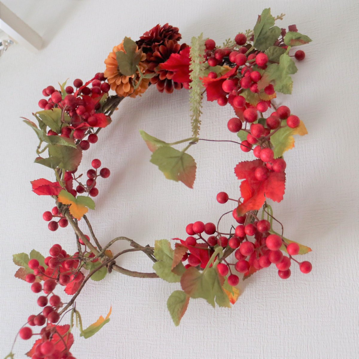 No138 秋冬カラー ミックスベリー フラワーリース⸜❤︎⸝‍ No138 秋冬カラー ミックスベリー フラワーリース⸜❤︎⸝‍ 秋のベリー
