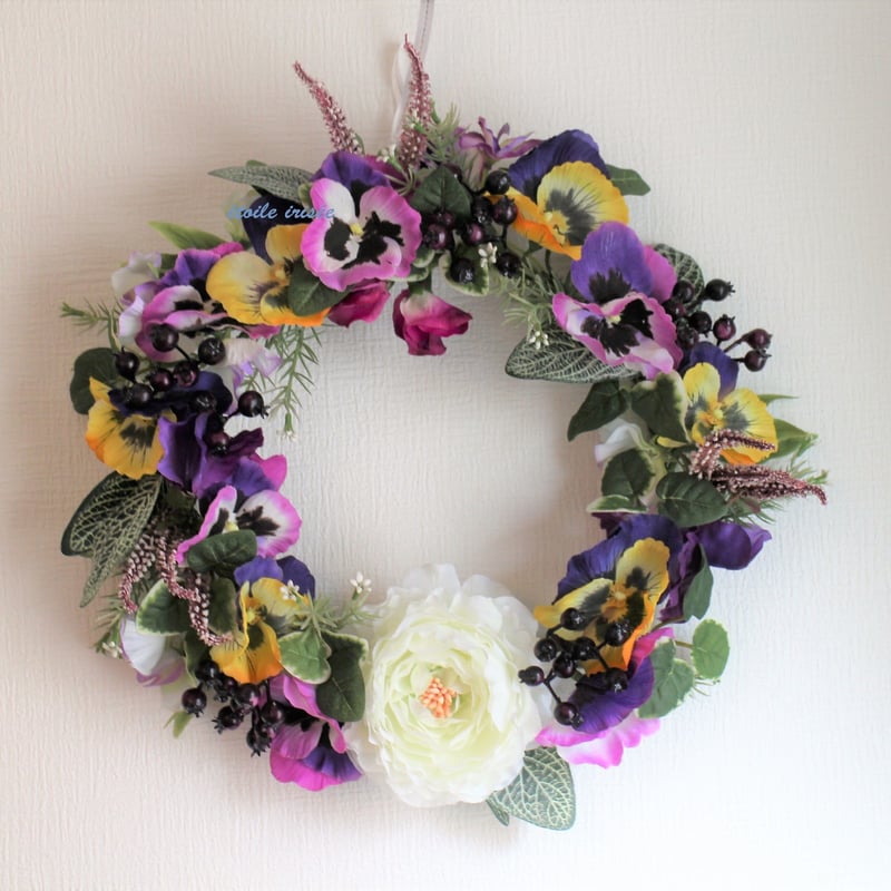 パンジーとラナンキュラスと春色フラワーリース | etoile-irisee