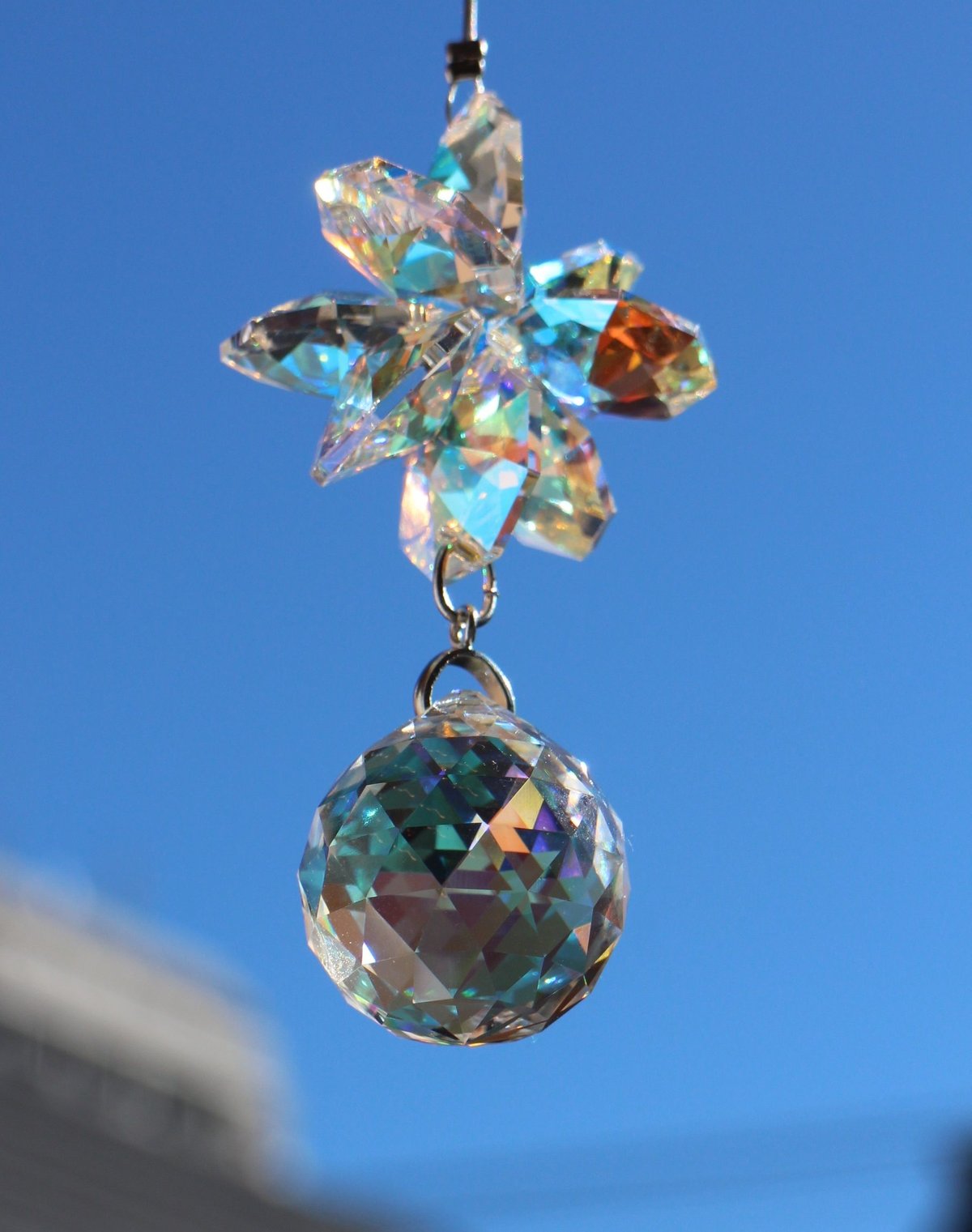 ちゃみブルーAB &バイオレットSWAROVSKI ✩.*サンキャッチャー ブルーAB✩.*˚SWAROVSKIサンキャッチャー - メルカリ