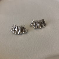 ドレープ　ピアス