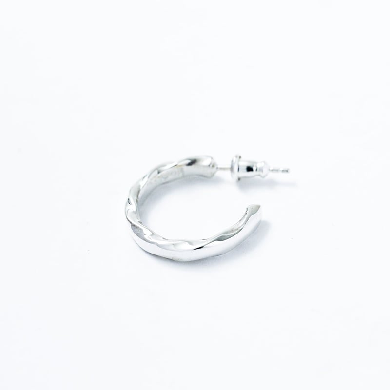 WAKAN SILVER SMITH : PI-010 Side twist earring