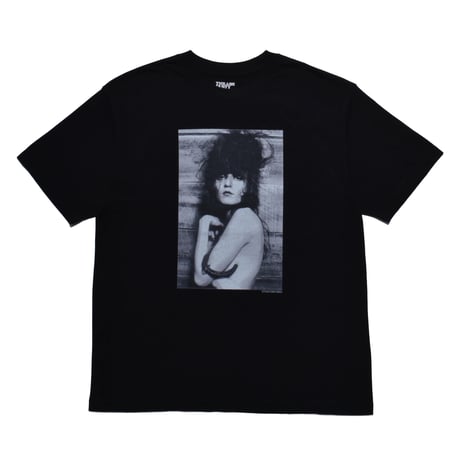 MINEDENIM : Stie-lo × Irina.L "Sideways figure" T-SH