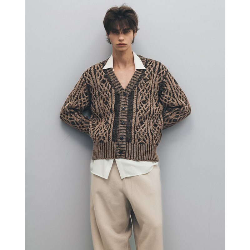 JUHA : DUAL-TONE CABLE CARDIGAN | BIRTH DAY