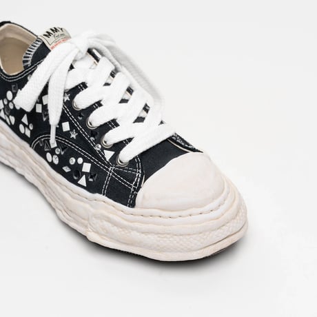 Maison MIHARA YASUHIRO :- PETERSON 23 - original sole embellished canvas Low-Top sneakers