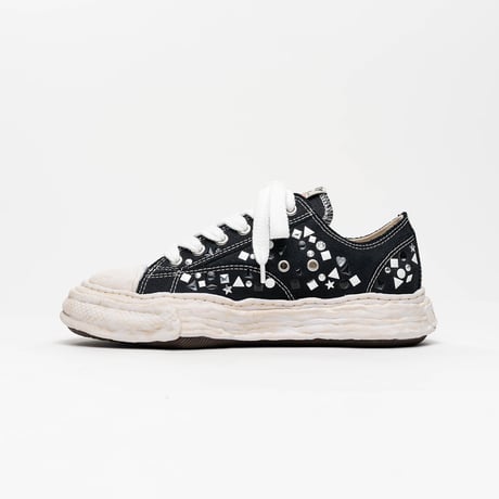 Maison MIHARA YASUHIRO :- PETERSON 23 - original sole embellished canvas Low-Top sneakers