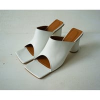 JANE SMITH:SQUARE TOE SANDALS