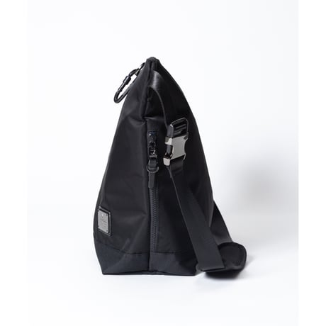 MAKAVERIC : URBAN MESSENGER BAG SIERRA EDITION