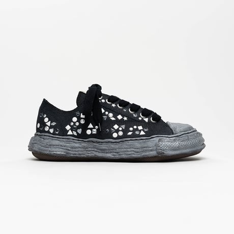 Maison MIHARA YASUHIRO : "PETERSON23" OG Sole Embellished Canvas Low-top Sneaker