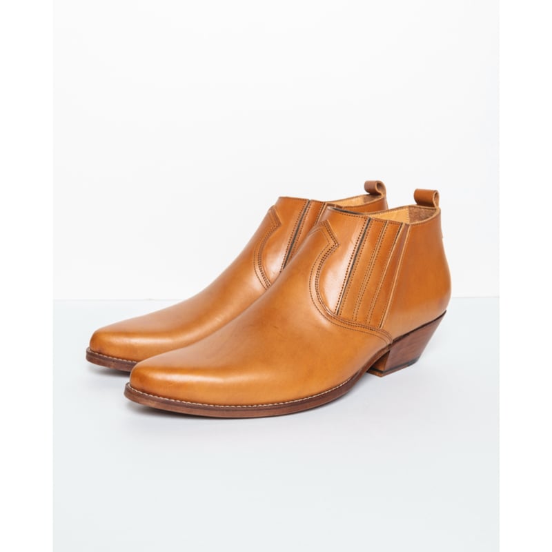 the letters WESTERN MID SIDEGORE BOOTS