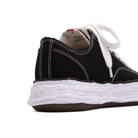 Maison MIHARA YASUHIRO: "PETERSON23" OG Sole Canvas Low-top Sneaker
