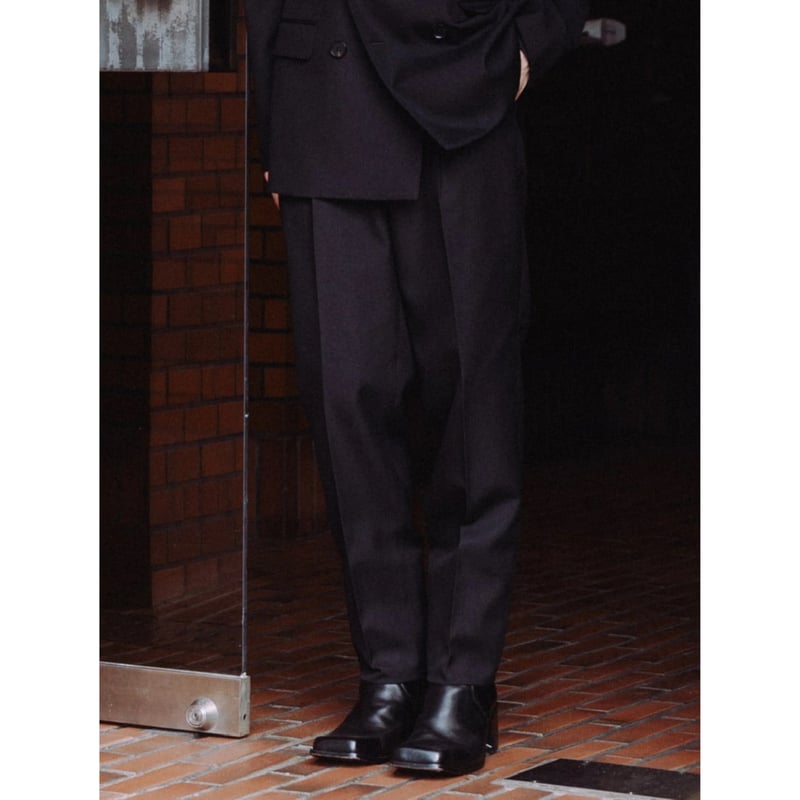 JOHN LAWRENCE SULLIVAN : WOOL GABARDINE TUCKED