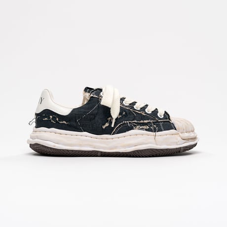 Maison MIHARA YASUHIRO : "BLAKEY" OG Sole Ripped Overdye Canvas Low-top Sneaker