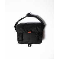 MAKAVERIC : SIGNAL MESSENGER BAG