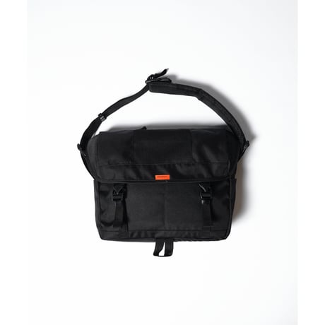 MAKAVERIC : SIGNAL MESSENGER BAG