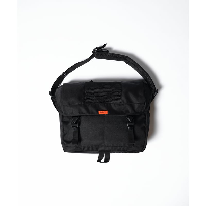 MAKAVERIC : SIGNAL MESSENGER BAG | BIRTH DAY
