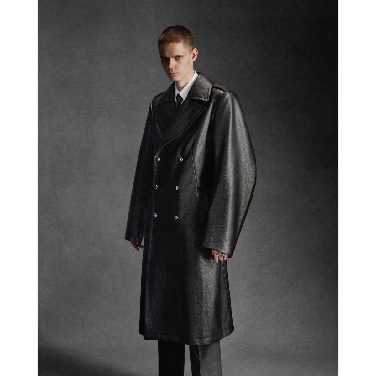 JOHN LAWRENCE SULLIVAN : GRAIN LEATHER MASSIVE