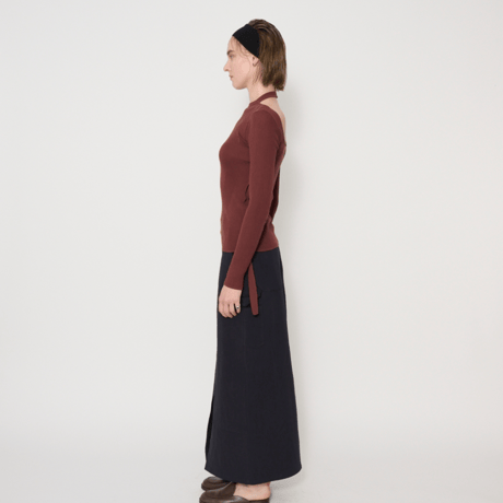 JANE SMITH : 16G RIB HOLTER NECK PULLOVER
