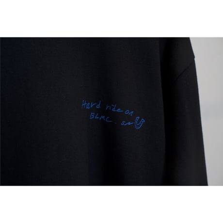 B.L.M.C. : Graffiti long sleeve