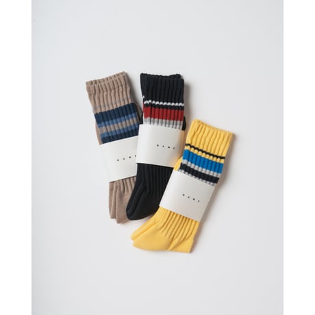 NAME.: BORDER SOCKS