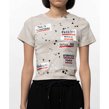 Maison MIHARA YASUHIRO : Embellished Sticker Mini T-shirt